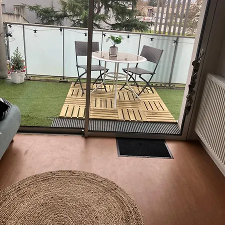 T2 Cosy Terrasse 13m2 Parking Gratuit Apartment