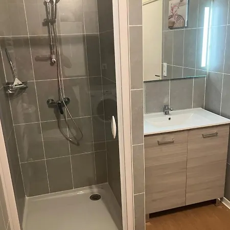 T2 Cosy Terrasse 13m2 Parking Gratuit Apartment *