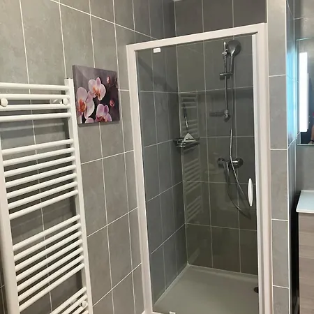 T2 Cosy Terrasse 13m2 Parking Gratuit Apartment